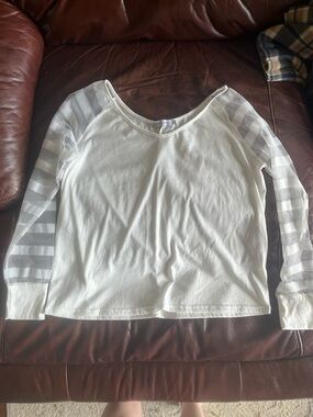 MISSLOOK White Long Sleeve Top with Sheer Striped Sleeves